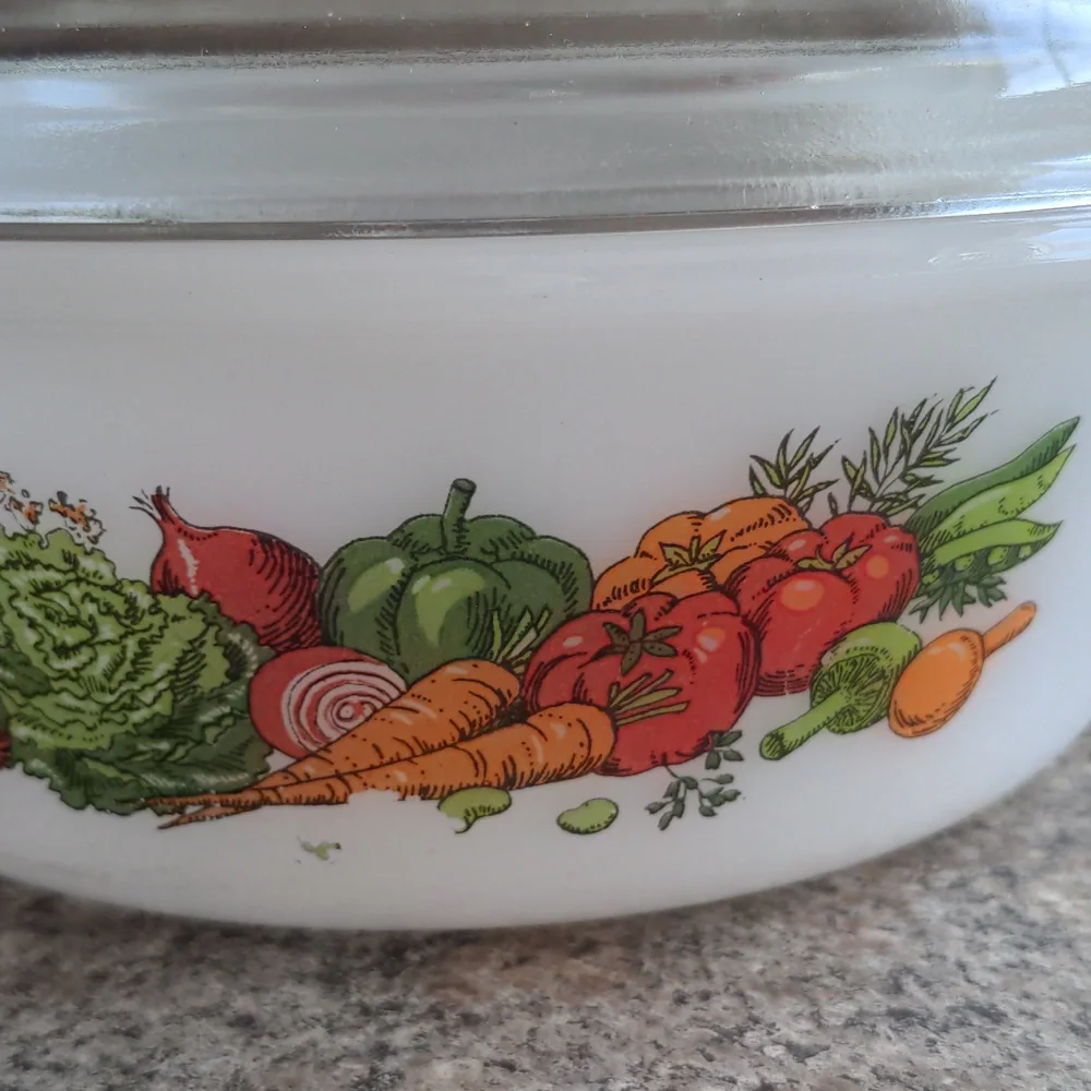 Vintage Jeannette Glasbake Vegetable Medley Casserole Baking Dish 2 Quart